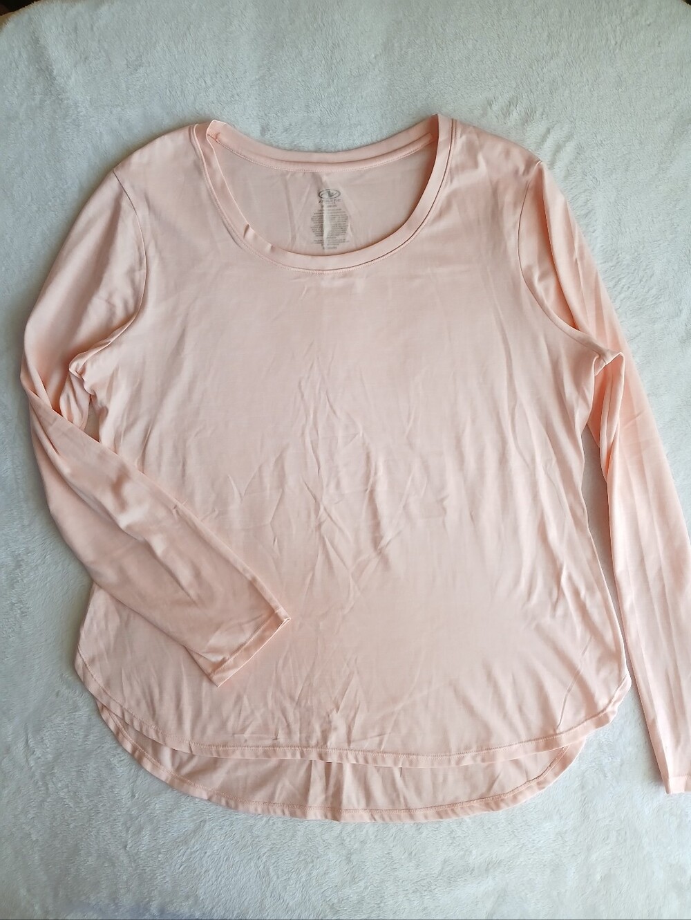 Long sleeve Athletic Works tshirt size XXL